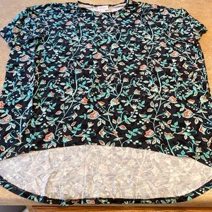 Womens Lularoe shirt size medium